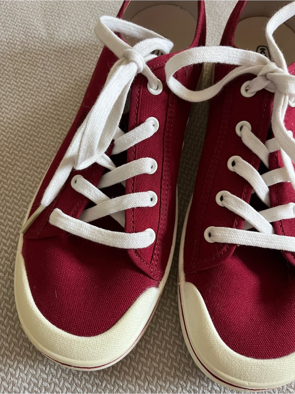 Keen Women's Red Elsa Lite Casual Trainer Canvas Sneakers Size 11 - Picture 3 of 10